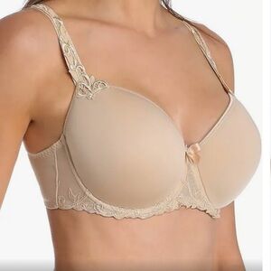 Simone Perele Andora 3D molded cup in a tan nude. 34G.